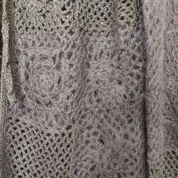 C&C Collection bohemian green crochet floral cardigan sweater - Picture 4 of 7